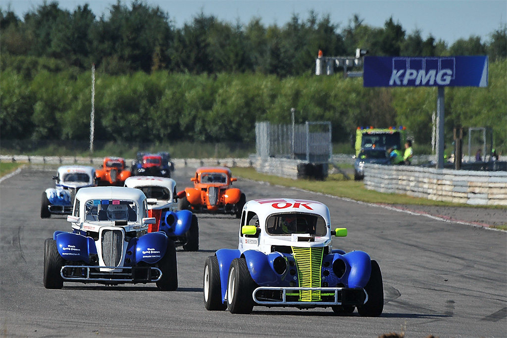 De sjove biler fra OK Legend Car Cuppen vil være med til at levere underholdningen ved OK Padborg Open
